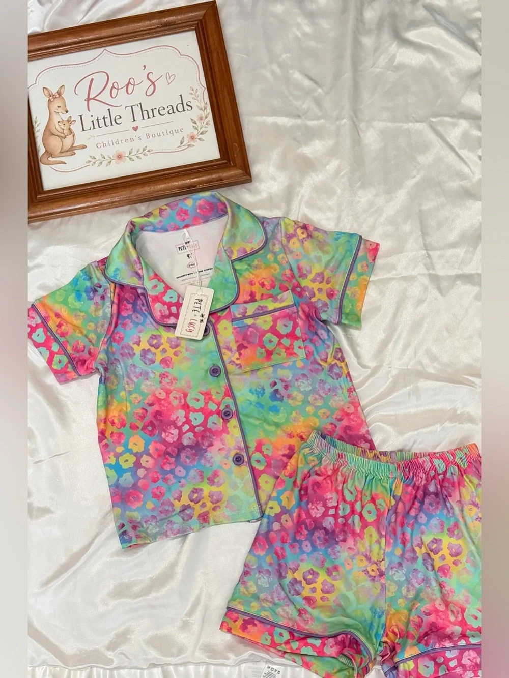 Pete + Lucy Kids' Rainbow Cheetah Short Pajama Set - Size: 4T